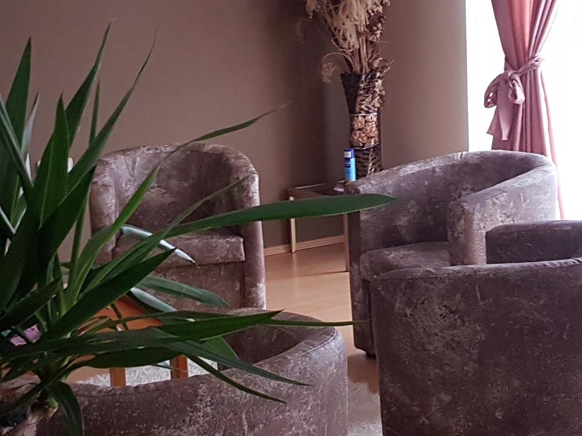 Guesthouse Vila Nova Morović Buitenkant foto